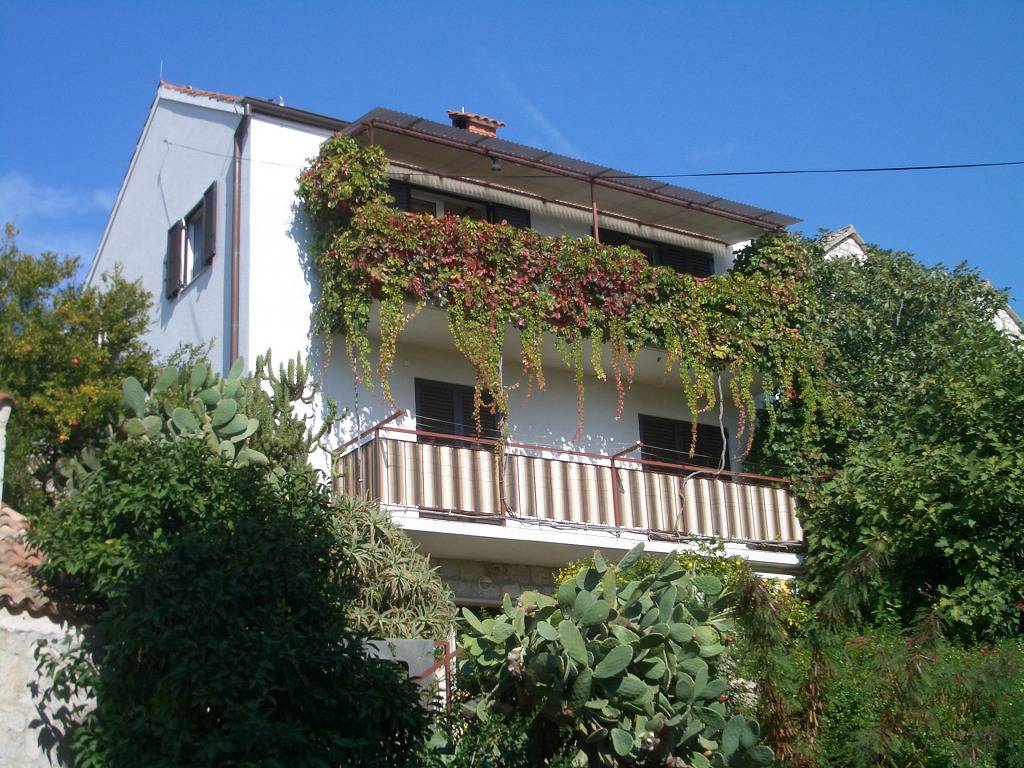 Entire studio, Studioapartment in Hvar-Stadt mit Terrasse, Klimaanlage, W-Lan, Waschmaschine (221-1) in Hvar City, Hvar