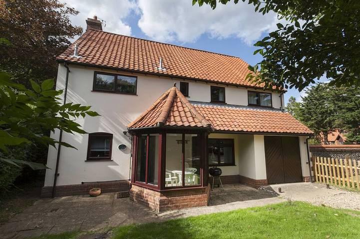 Cottage for 3 people, with terrace in Blakeney
