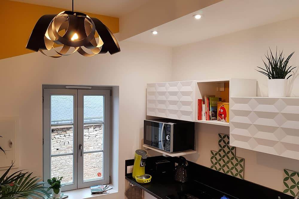 Appartement entier, Tour Saint Nicolas, au centre ville de Beaune in Beaune, Région de Beaune