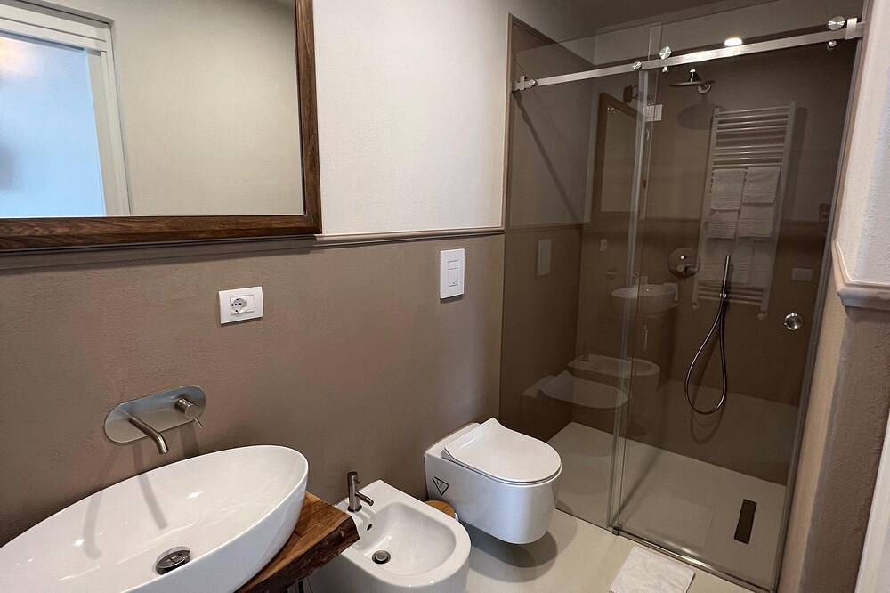 Designer B&B, near the sea and Matera, with outdoor pool, garden and spa in Bernalda, Piana del Metaponto