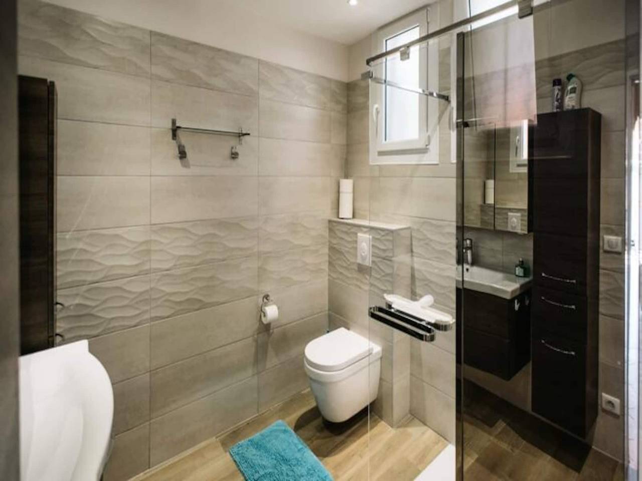 Apartamento entero, Casas y Villas para 8 Personas in APT, Parque natural regional del Luberon