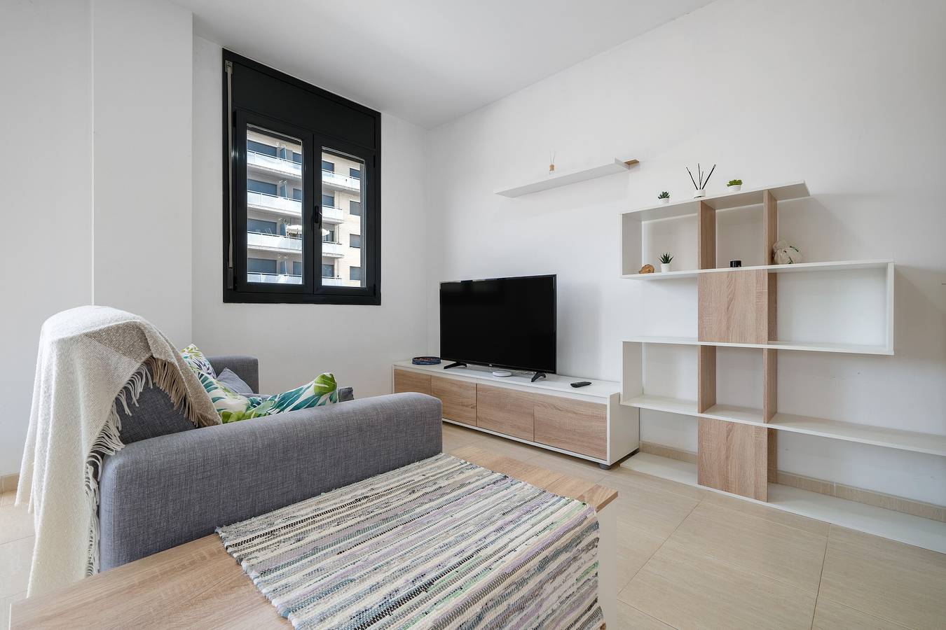 Ferienwohnung 'Pedragosa' in Strandnähe mit Bergblick, Gemeinschaftspool und Wlan in Terres de l'Ebre, Delta de l'Ebre
