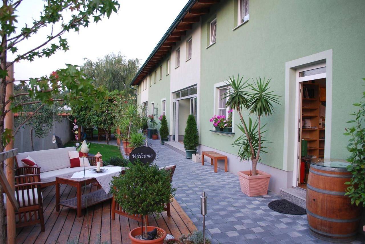 Ganze Wohnung, Two-Bedroom Apartment in Neusiedl am See, Neusiedlersee-Hügelland