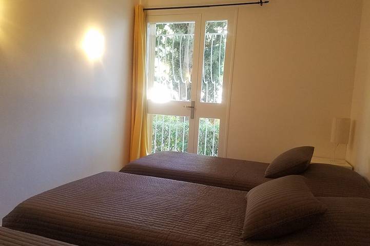 Gîte pour 5 personnes, avec jardin et terrasse dans Casino De Cassis - 3