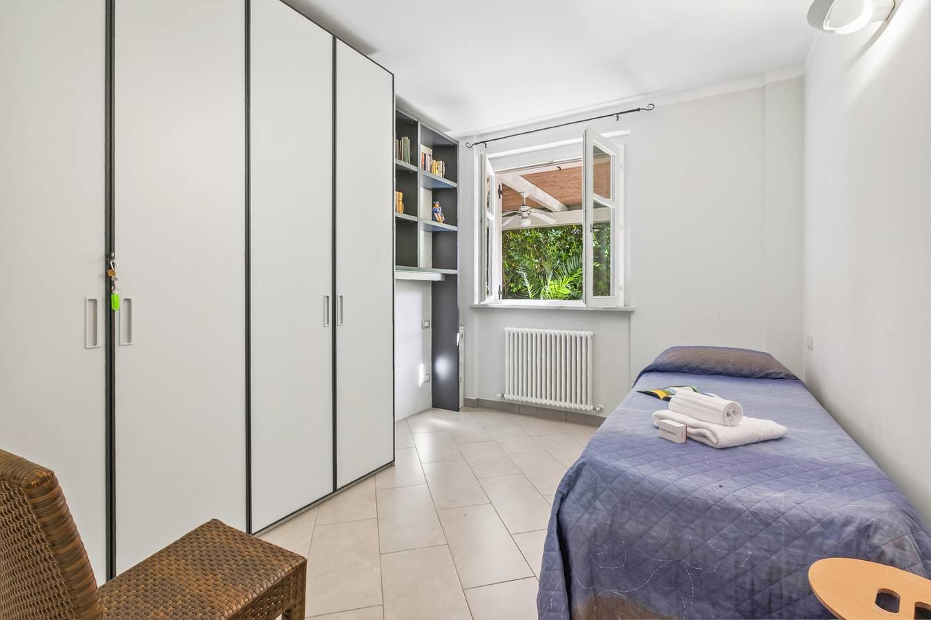 Ganze Wohnung, Maison Clélie - 200 M From Sea in Marina di Massa, Massa