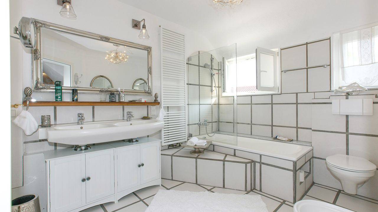 Ganze Ferienwohnung, Ferienwohnung für 6 Personen (78 m²) in Friedrichshafen in Friedrichshafen, Region Bodensee-Oberschwaben