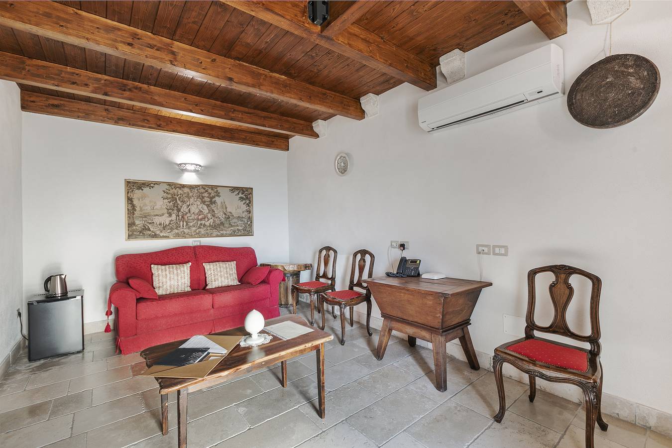 Masseria Antoglia Gelso Superior Room in Villa Castelli, Salento