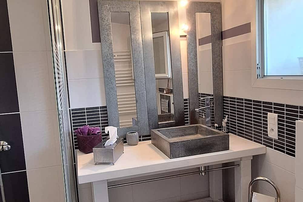 Chambre d'hôtes indépendante dans maison charentaise in Saint-Augustin, Côte de Beauté