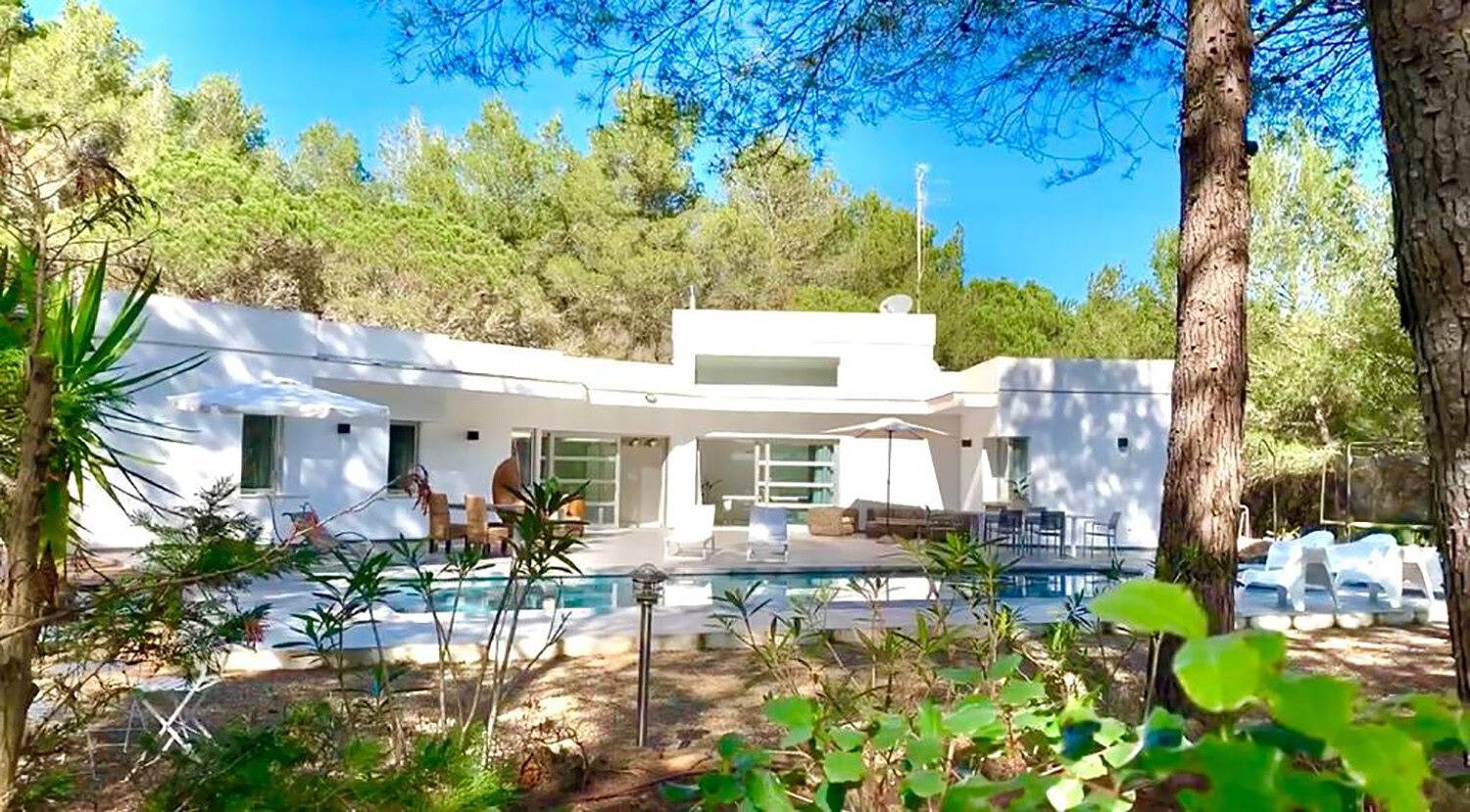 Villa "Can Drago" Privater Pool, großer Garten, Terrasse, Wlan und Klimaanlage in Santa Gertrudis de Fruitera, Santa Eulària des Riu