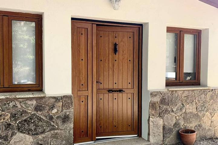 Ganze Wohnung, Namaste and Indalo Rooms in Candeleda, Valle del Tiétar