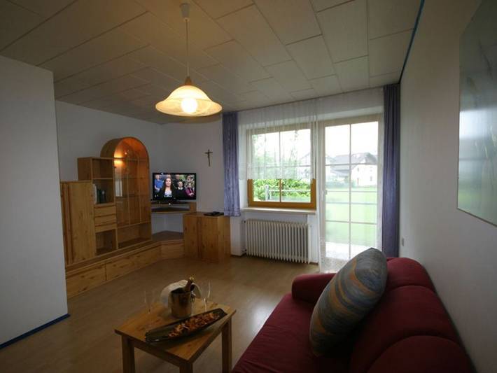 Ferienwohnung für 3 Personen, mit Seeblick und Balkon sowie Garten und Ausblick, kinderfreundlich im Salzkammergut - 4