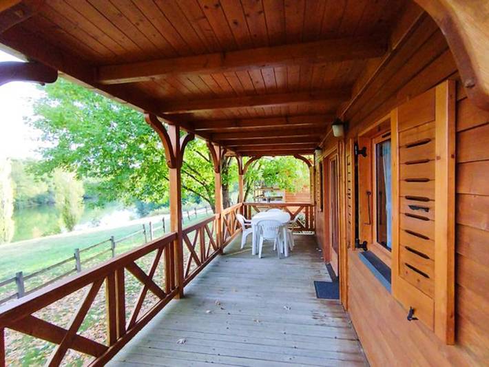Chalet pour 4 personnes, avec terrasse et piscine, animaux acceptés dans l' Aveyron - 3