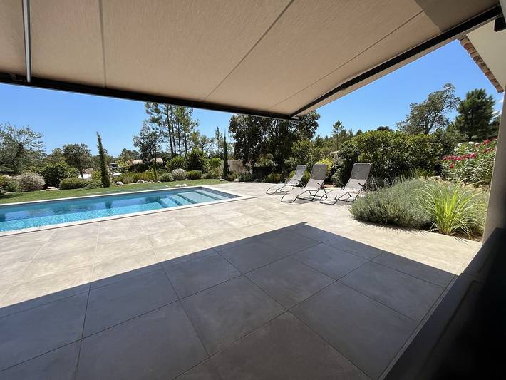 Gîte pour 8 personnes, avec piscine ainsi que terrasse et jardin à San-Gavino-di-Carbini - 4