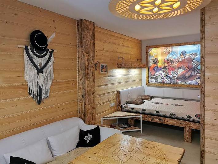 Apartament wakacyjny dla 3 osób, z ogród i widok oraz sauna i basen w Jaworki