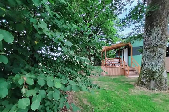 Gîte pour 5 personnes, avec Jacuzzi et Jardin à Malafretaz