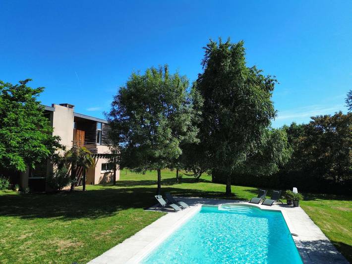 Gîte pour 4 personnes, avec Jardin et Piscine à Le Bugue