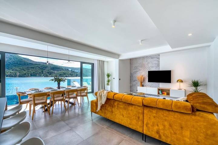 Villa pour 10 personnes, avec piscine et jardin à Slano - 2