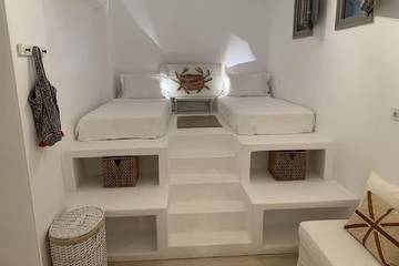 Villa for 12 People in Paros Regional Unit, Photo 4