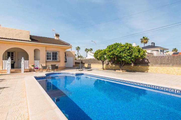 Chalet para 6 personas, con jardín además de vistas y piscina, Se admiten mascotas en Campo de Cartagena - 3
