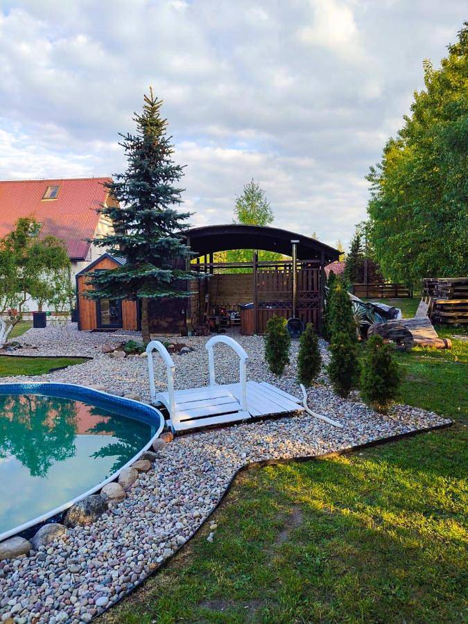 Dom wakacyjny dla 14 osób, z Jacuzzi i Taras oraz Ogród i Basen w Szymbark