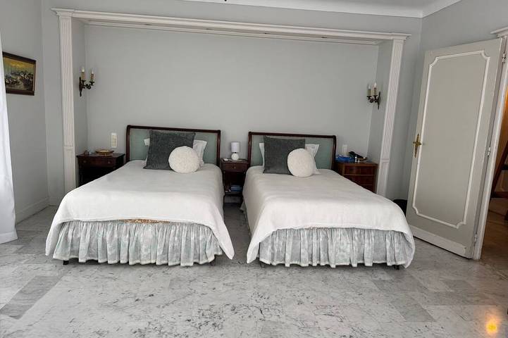 Villa pour 10 personnes, avec terrasse et jardin à Villeneuve-Loubet - 2