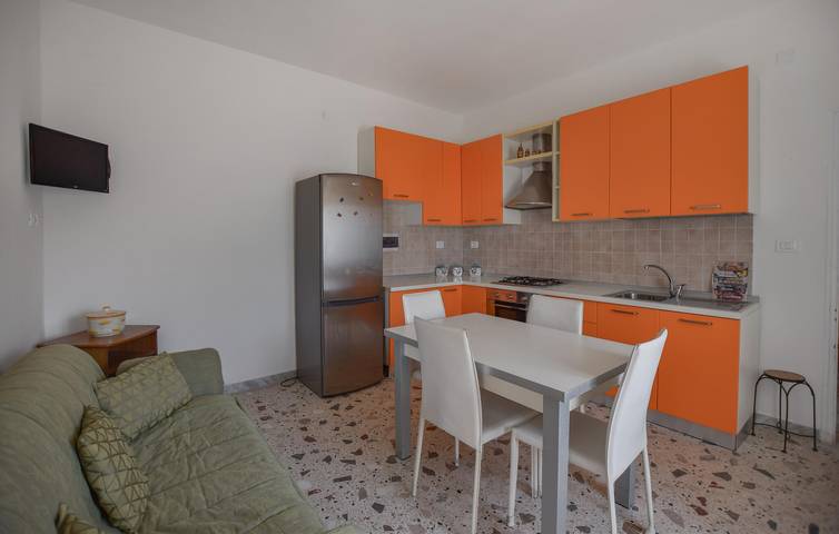 Ferienhaus für 9 Personen, mit Terrasse und Garten in Kalabrien - 3