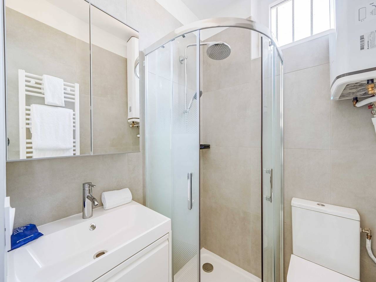 Appartement entier, Charming Duplex 2Br/6P - Aubervilliers in Aubervilliers, Seine-Saint-Denis