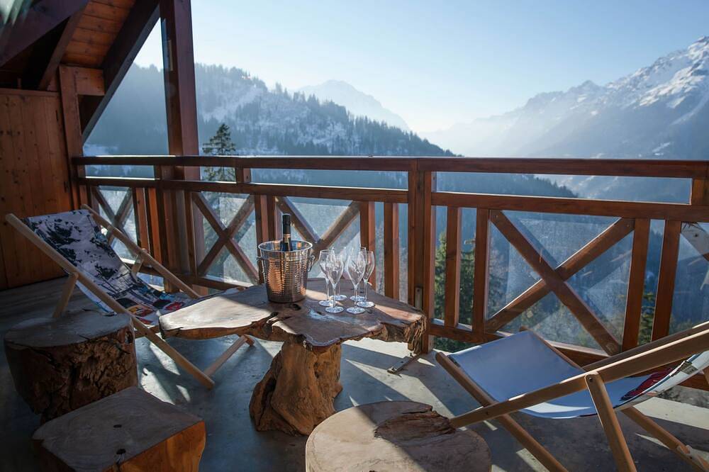 Entire apartment, \"33\" in the Hermine Residence in Oz, Écrins National Park