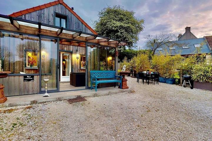 Gîte pour 6 personnes, avec Balcon ainsi que Jardin et Sauna