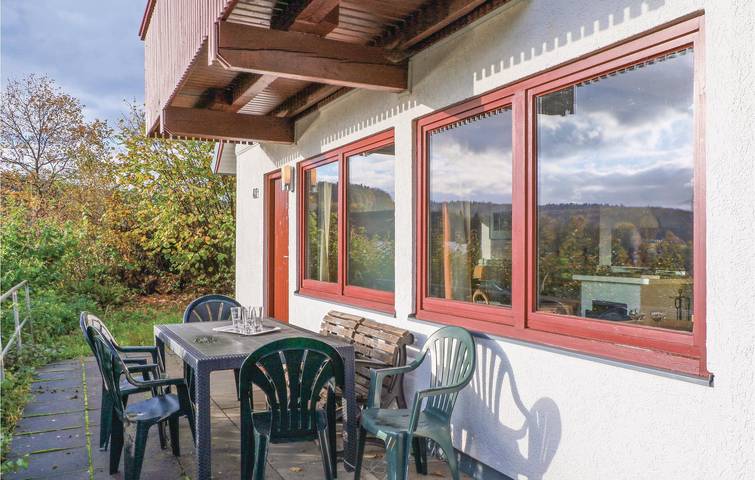 Ferienhaus für 6 Personen, mit Terrasse und Garten in Kirchheim - 3