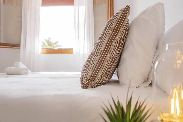 Apartamento entero, Chl La Mareta: cozy apartment with pool in Playa los Cancajos (Breña Baja), Breña Baja