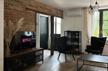 Gîte pour 6 personnes, avec terrasse et jardin à Meusnes