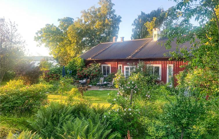 Ferienhaus für 6 Personen, mit Terrasse und Garten sowie Sauna in Östergötland - 2