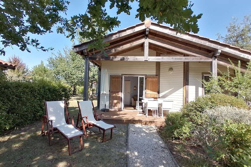 House 4 persons, swimming pool, wifi - rental possible from Sunday to Sunday in Parentis-en-Born, Côte d’Argent