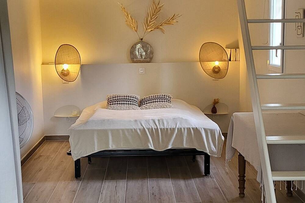 Jolie maison très confortable pour 6 à 8 personnes à 10mn à pied de la rivière. in Balazuc, Ardèche