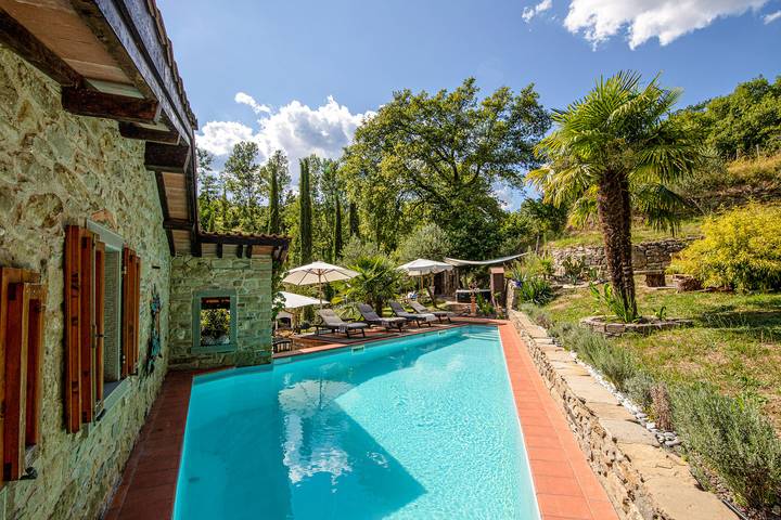 Ferienhaus für 4 Personen, mit Terrasse und Sauna sowie Garten und Whirlpool, kinderfreundlich in Castel San Niccolò