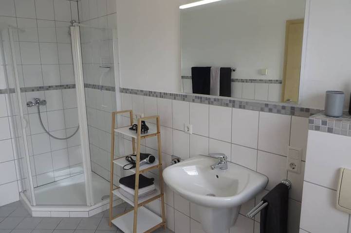 Entire apartment, Ferienwohnung Hansen, in Ruhiger Lage mit Wunderschönem Ausblick in Welschbillig, Landkreis Trier-Saarburg