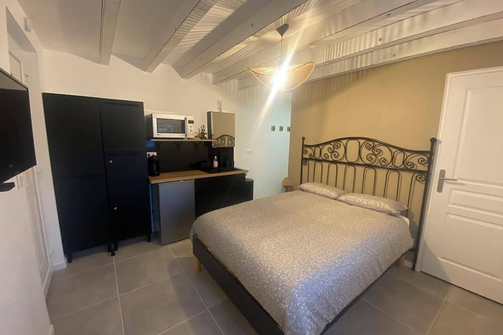 Self-contained, private accommodation in Fos sur Mer in Fos-sur-Mer, Istres e dintorni