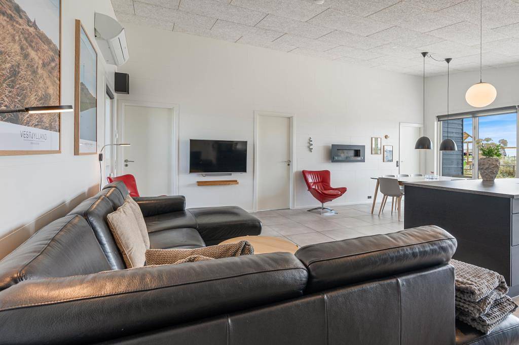 Modernes Ferienhaus mit Sauna und Whirlpool für 2 Familien mit Hund in Hvide Sande, Holmsland Klit