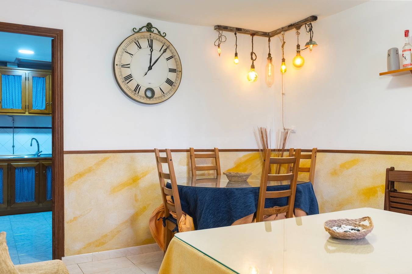 Country House 'Fuente Nueva' with Balcony in Cazalla de la Sierra, Sierra Morena