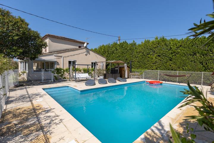 Ferienhaus für 13 Personen, mit Garten und Terrasse sowie Pool - 1