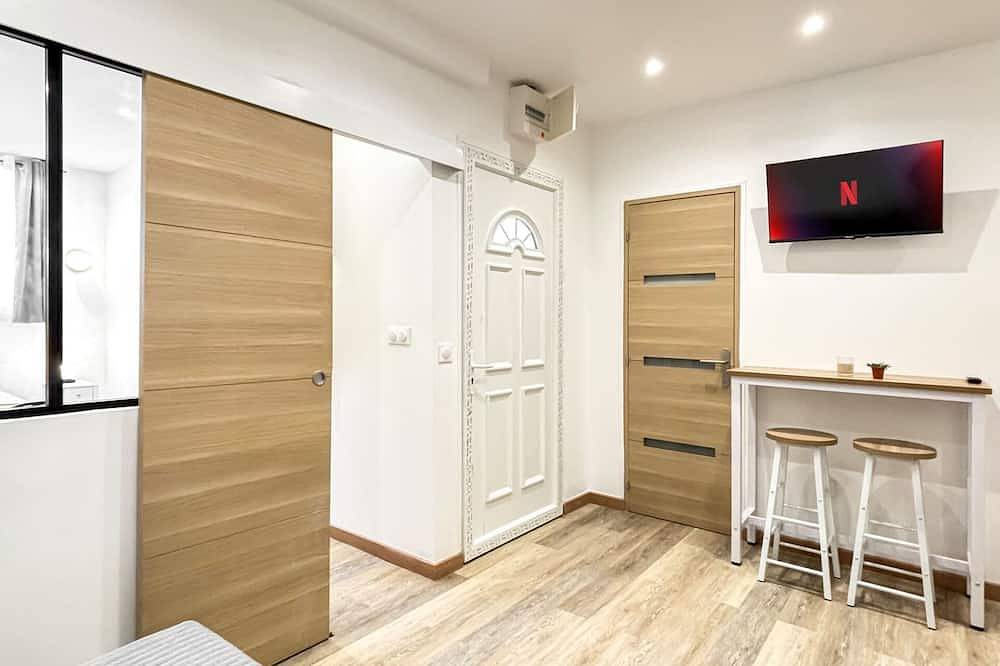 Apartamento entero, Hoche B 09 - Dos Habitaciones Piso, Capacidad 6 in Le Pré-Saint-Gervais, Sena-Saint Denis