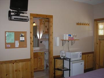 Log Cabin for 2 Guests in Lake Tenkiller, Ozark Mountains, Picture 1