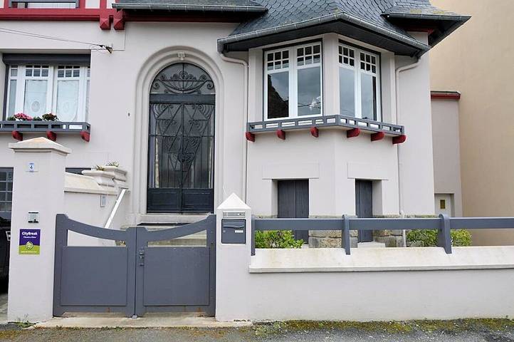 Chambre d’hôte pour 2 personnes, avec balcon