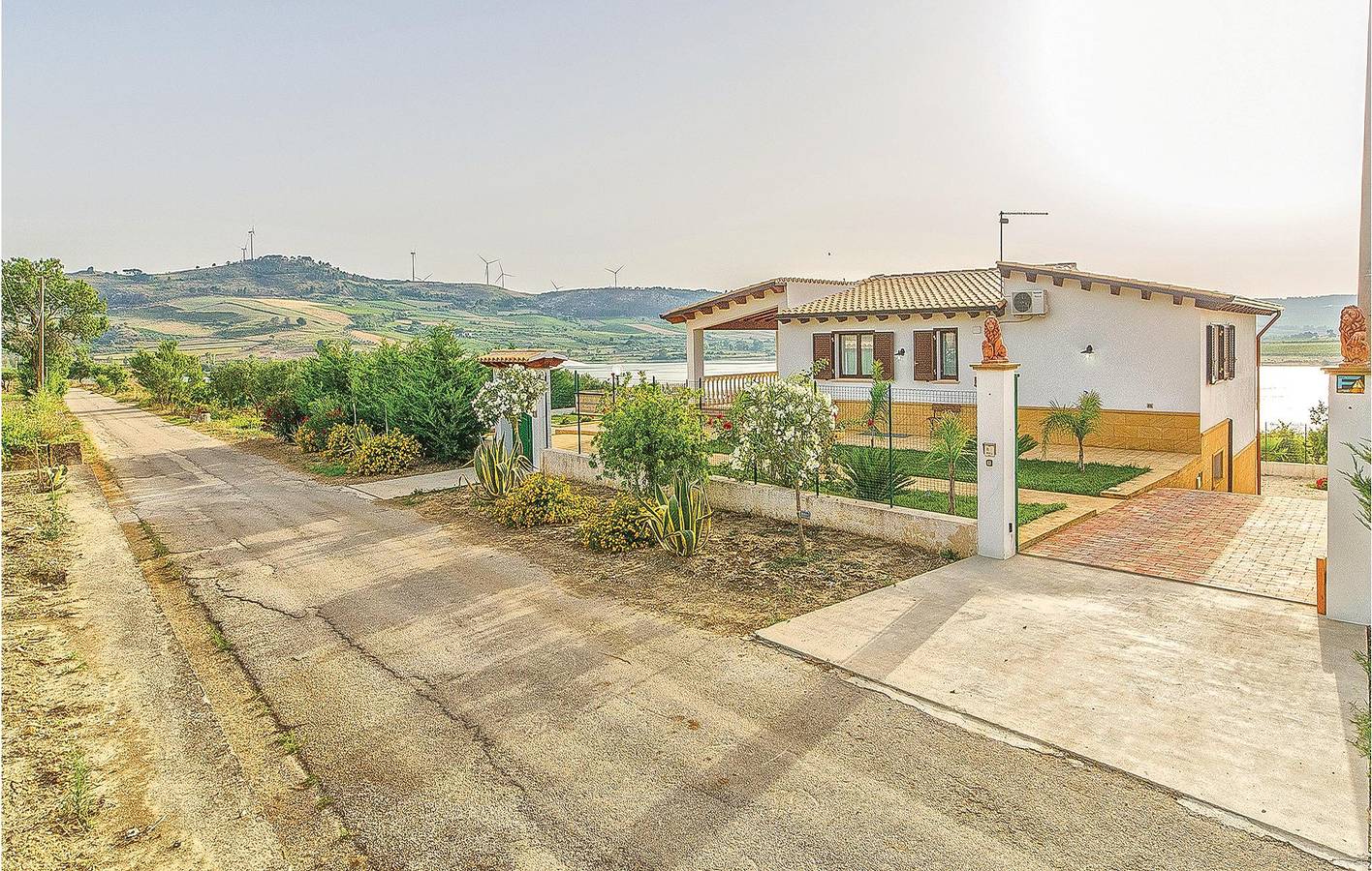 Moderno appartamento di 120 mq: AC, piscina, terrazza e altro in Sambuca di Sicilia, Provincia di Agrigento