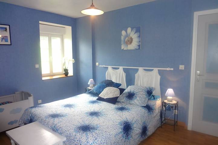 Gîte pour 9 personnes, avec jardin et jacuzzi dans le Cantal - 2