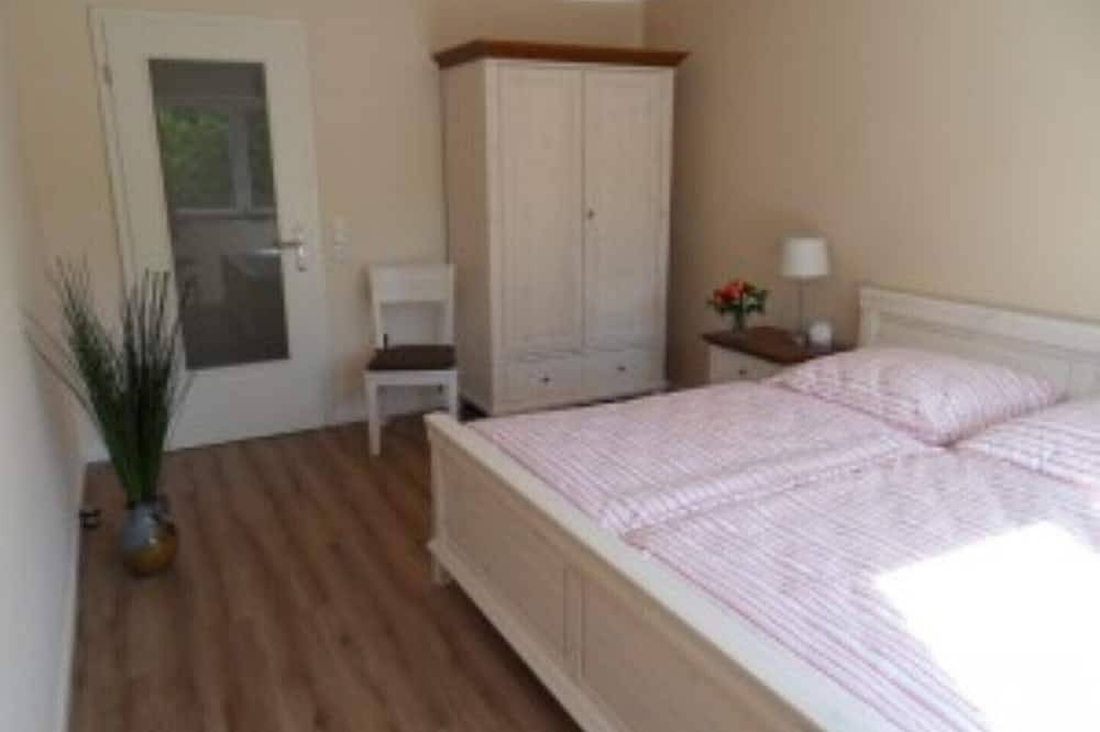 Ganze Wohnung, Ferienwohnung Seerose (Haus Über´m See) in Caputh, Schwielowsee