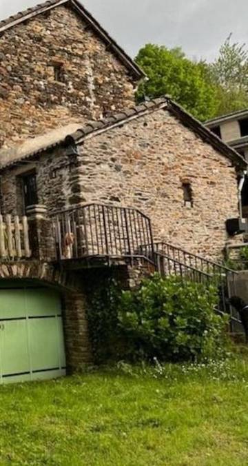 Location de vacances pour 6 personnes, avec vue et balcon à Moissac-Vallée-Française