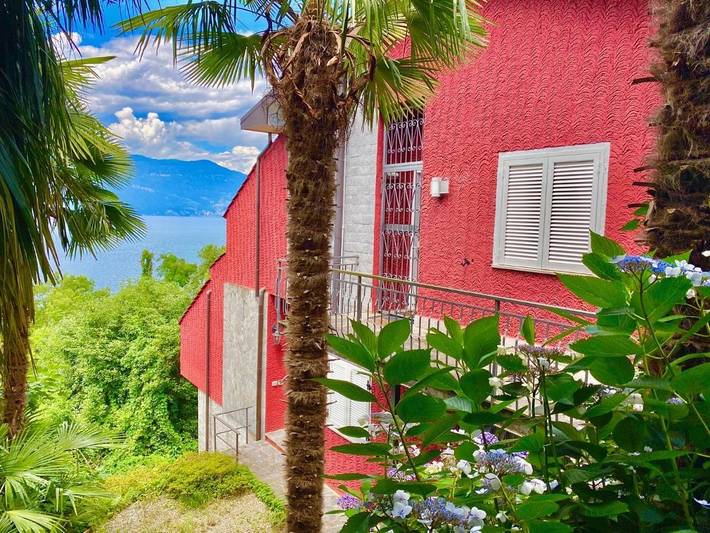 Ferienwohnung für 5 Personen, mit Terrasse und Ausblick sowie Seeblick, mit Haustier