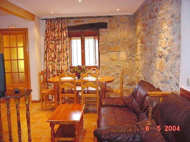 Casa rural para 7 personas, con vistas y balcón, Se admiten mascotas en Pinares (Soria) - 3